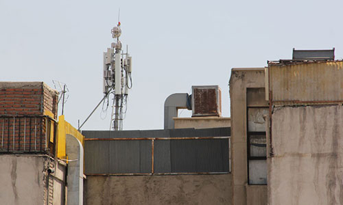 فاصله دکل مخابراتی تا منازل مسکونی