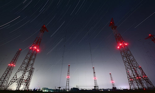 چراغ دکل ، چشک زن و برقی